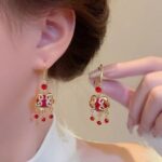 Earring red